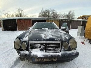 M:MERCEDES-BENZ E200 COMPRESSOR 1998a varuosadena (1 foto / 4)