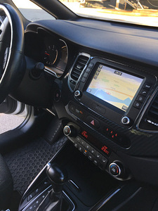 KIA Carens (6 фото из 13)