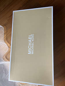 Michael Kors saapad heas seisukorras. 38 suuurus (6 foto / 6)