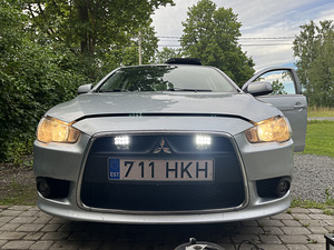 Mitsubishi Lancer 2.0 2010 (5 foto / 7)