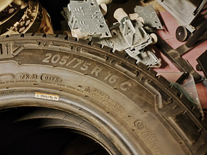 Michelin Aegis 3 ja Continental R16/205/75 rehvid (7 foto / 7)