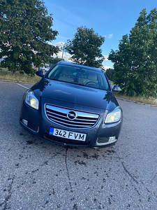 Opel insignia sports tourer (4 foto / 7)