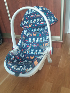 Кресло детское автомобильное Chicco, 0-13 kg