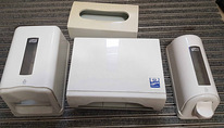 Предлагаем держатели для использованной бумаги и дозатор мыла