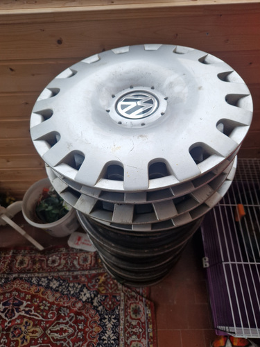 Ilukilpidega veljed