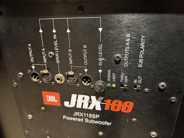 JBL JRX118SP Сабвуфер