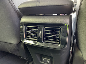 Toyota Rav4 2019/20 (13 foto / 13)