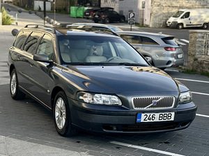 Volvo v70 2.4 disel 2004 (2 foto / 15)