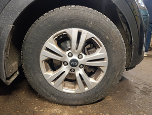 Диски r 16 KIA ,резина Nokian Hakkapeliitta 215*70 (7мм) (1 фото из 5)