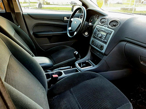 Ford Focus 1.6 diesel (5 foto / 5)