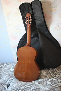 Yamaha CGS103A Классическая гитара 3/4 149 евро (3 фото из 4)