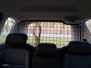 Skoda Roomsteri 2015a salongi ja pakiruumi eraldusvõrk (1 foto / 3)
