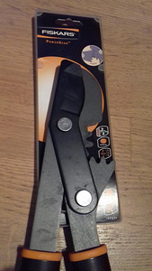 Сучкорез Fiskars (3 фото из 3)