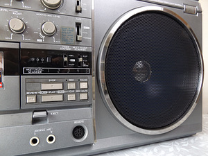 Vanakooli kassettraadio JVC RC-M90W (8 foto / 10)