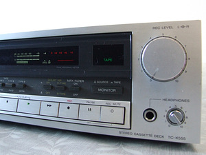 Vanakooli kolmepealine kassettdekk Sony TC-K555 (9 foto / 10)