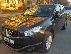 Nissan Qashqai 2012 | 2.0 бензин | автомат. (1 фото из 4)