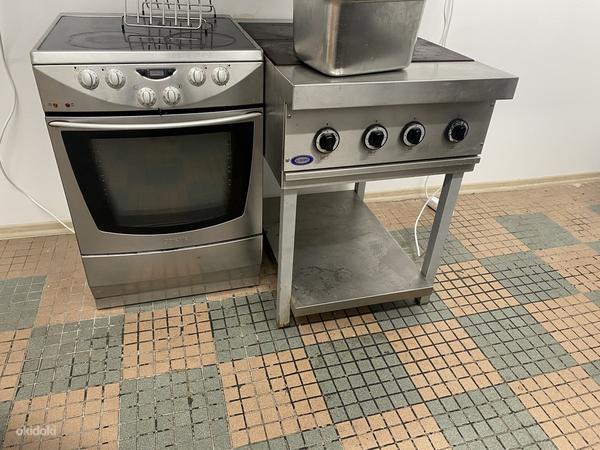 Большое кухонное оборудование - 2 плиты (фото #1)