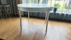 Imeilus söögilaud (4 foto / 8)