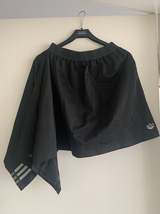 Müüan uus selik Adidas (1 foto / 4)