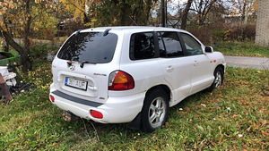 Hyundai Santa Fe (9 foto / 10)
