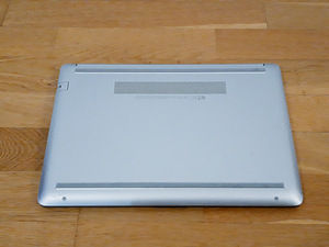 HP Notebook 14 - AMDgen7/8GB/SSD256GB/RadeonR3 (8 foto / 9)
