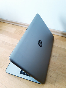 HP Notebook 15 i5-gen5/8GB/2TB (6 foto / 8)
