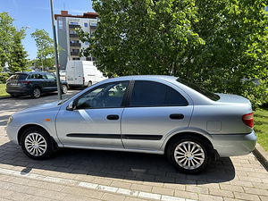 Nissan almera (2 фото из 13)