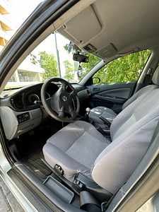 Nissan almera (5 фото из 13)