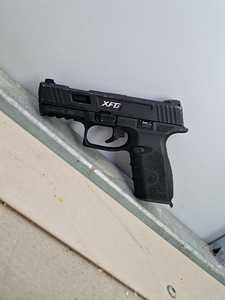 ICS XFG BLE Pistol Airsoft (No Mag) (1 foto / 5)