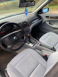 BMW 318i 2.0 105kW, 2004 (7 foto / 8)