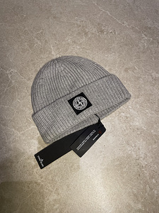 Müüan Stone Island Mütsid (2 foto / 3)