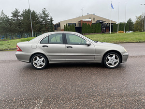 Mercedes-Benz C 180 1.8 105kW (5 foto / 6)