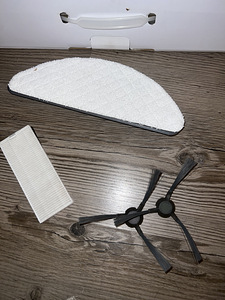 Robottolmuimeja ECOVACS deebot U2 (3 foto / 4)