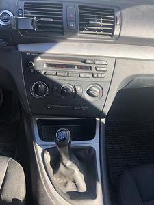 BMW 118D 2008 (11 фото из 15)