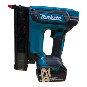 Аккумуляторный степлер Makita DFN350 P02 B7636