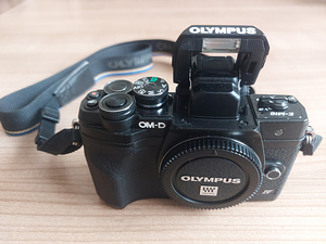 Olympus OM-D E-M10 Mark IV + M.ZUIKO DIGITAL ED 14-42mm (4 foto / 7)