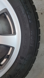 Резина (225/55 R16) с дисками BMW 5 e61 (2 фото из 9)