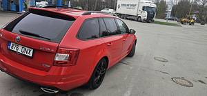 Škoda Octavia VRS (9 foto / 12)