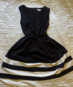 Calvin Klein kleit, suurus M-L (1 foto / 2)