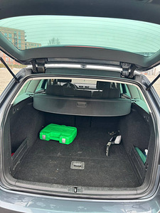 Volkswagen Passat B7 (11 foto / 12)