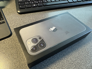iPhone 13 PRO MAX - like new (1 foto / 7)