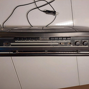 Stereo 2 kasseti mängija/salvestaja-radio HITACHI (4 foto / 4)