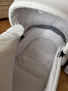 Коляска 2 в 1 Yunama Enzo, белая (3 фото из 10)