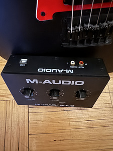 Elektrikitarr Ibanez gio (2 foto / 2)