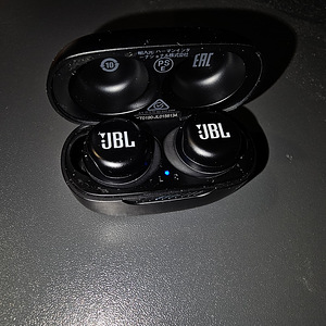 Jbl live free tws nc+ (1 foto / 1)