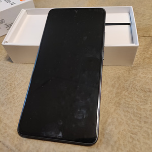 REDMI NOTE 14 5G. 8/128 новый (4 фото из 6)