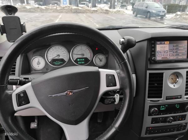 Chrysler Grand Voyager LIMITED Swivel 'n Go 2.8 120kw (foto #6)