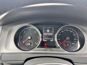 Volkswagen Golf 1.6 TDI 81kW (7 foto / 12)