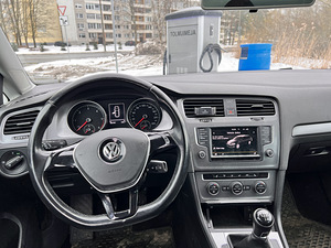 Volkswagen Golf 1.6 TDI 81kW (11 foto / 12)