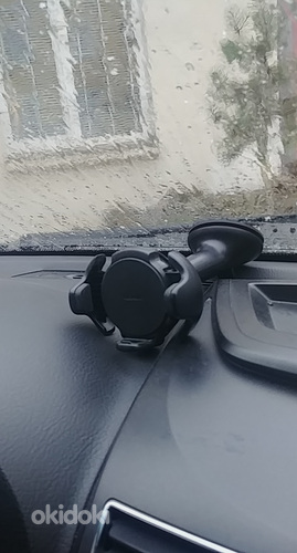 Telefoni hoidja autosse